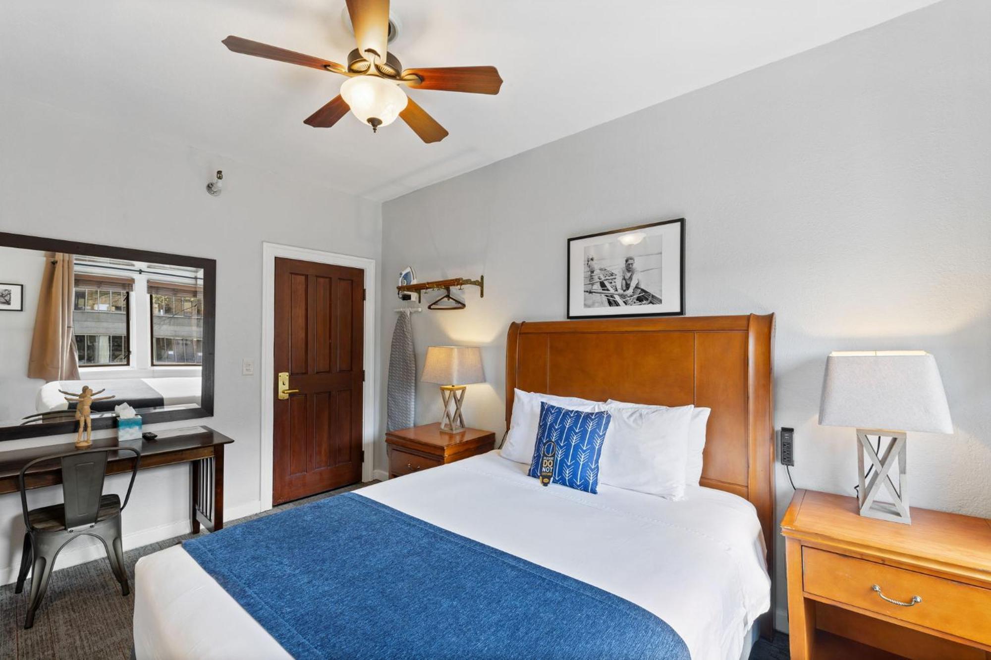 College Inn Hotel Сиэтл Экстерьер фото
